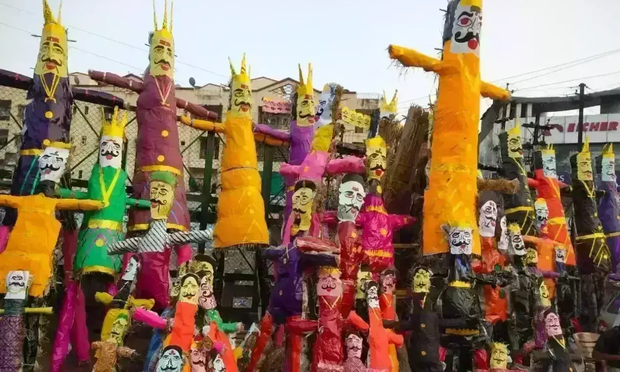 सज गया रावणों का बाजार, कल होगा दहन