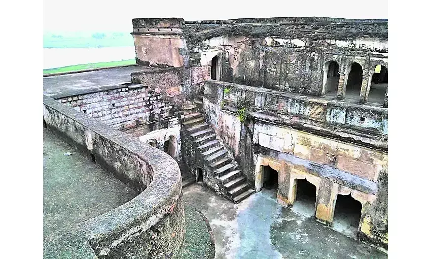 बरुआसागर किले को हेरिटेज होटल में तब्दील करने की प्रक्रिया शुरु