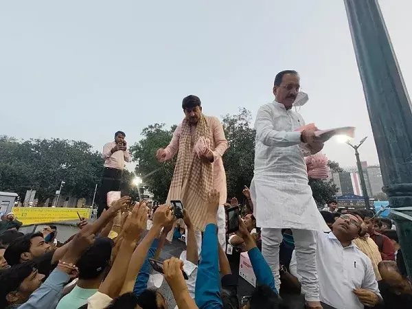केजरीवाल सरकार बढ़ते प्रदूषण को लेकर दिल्लीवासियों को कर रही गुमराह : भाजपा