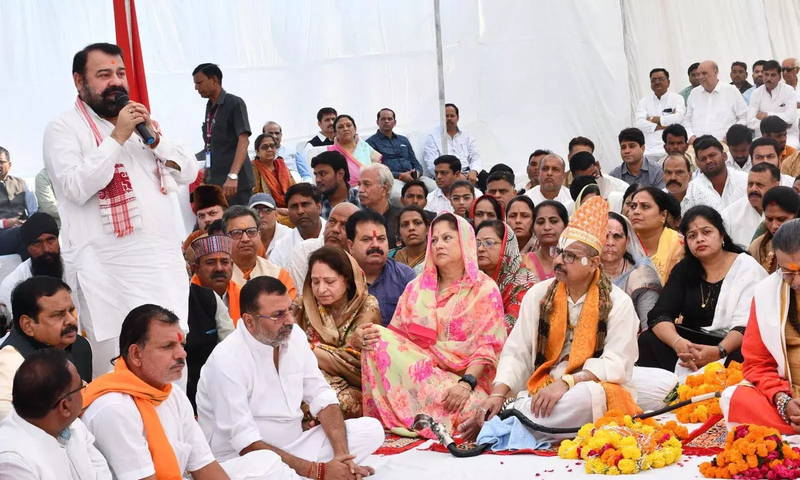 कुर्सी किसी की नहीं होती, कभी भी बदल जाती है: यशोधरा राजे कुर्सी किसी की नहीं होती, कभी भी बदल जाती है: यशोधरा राजे