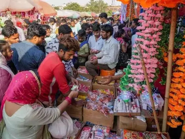 कैट को दीपावली पर 3.5 लाख करोड़ से ज्यादा के कारोबार का अनुमान