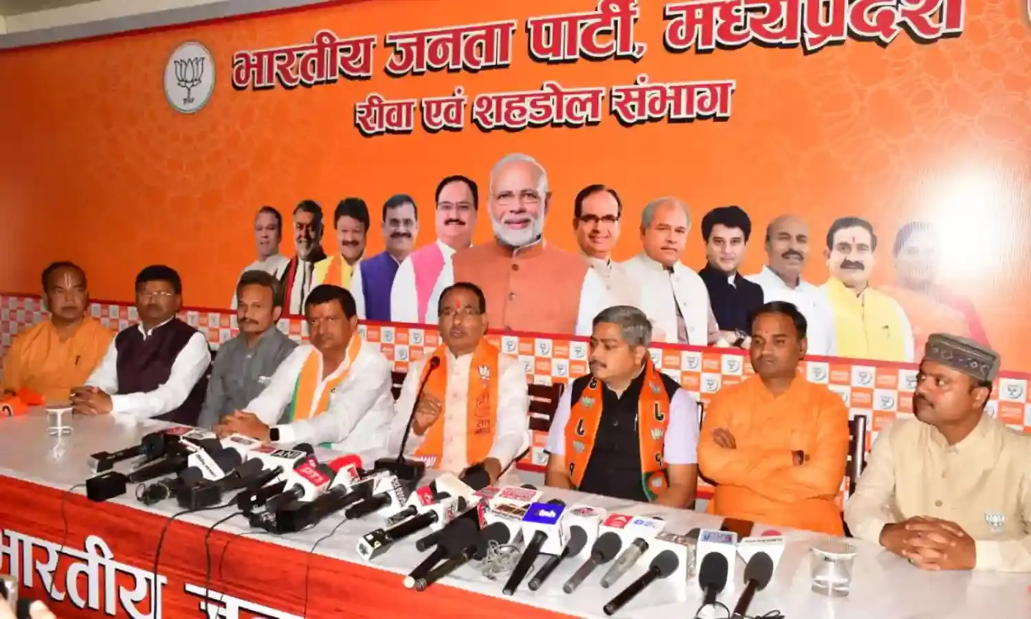 कांग्रेसी नेताओं को सिर्फ अपने परिवार की चिंता- मुख्यमंत्री शिवराज सिंह