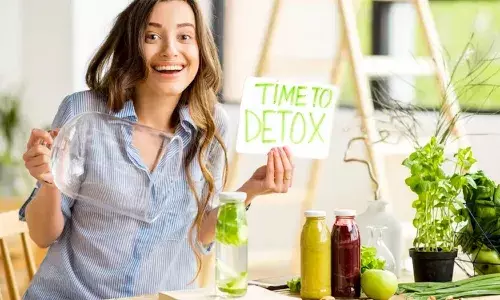 टॉक्सिसिटी हमारे शारीरिक स्वास्थ्य के साथ मानसिक स्वास्थ्य को भी नुकसान पहुंचाती है ,क्यों जरूरी है डिटॉक्स?