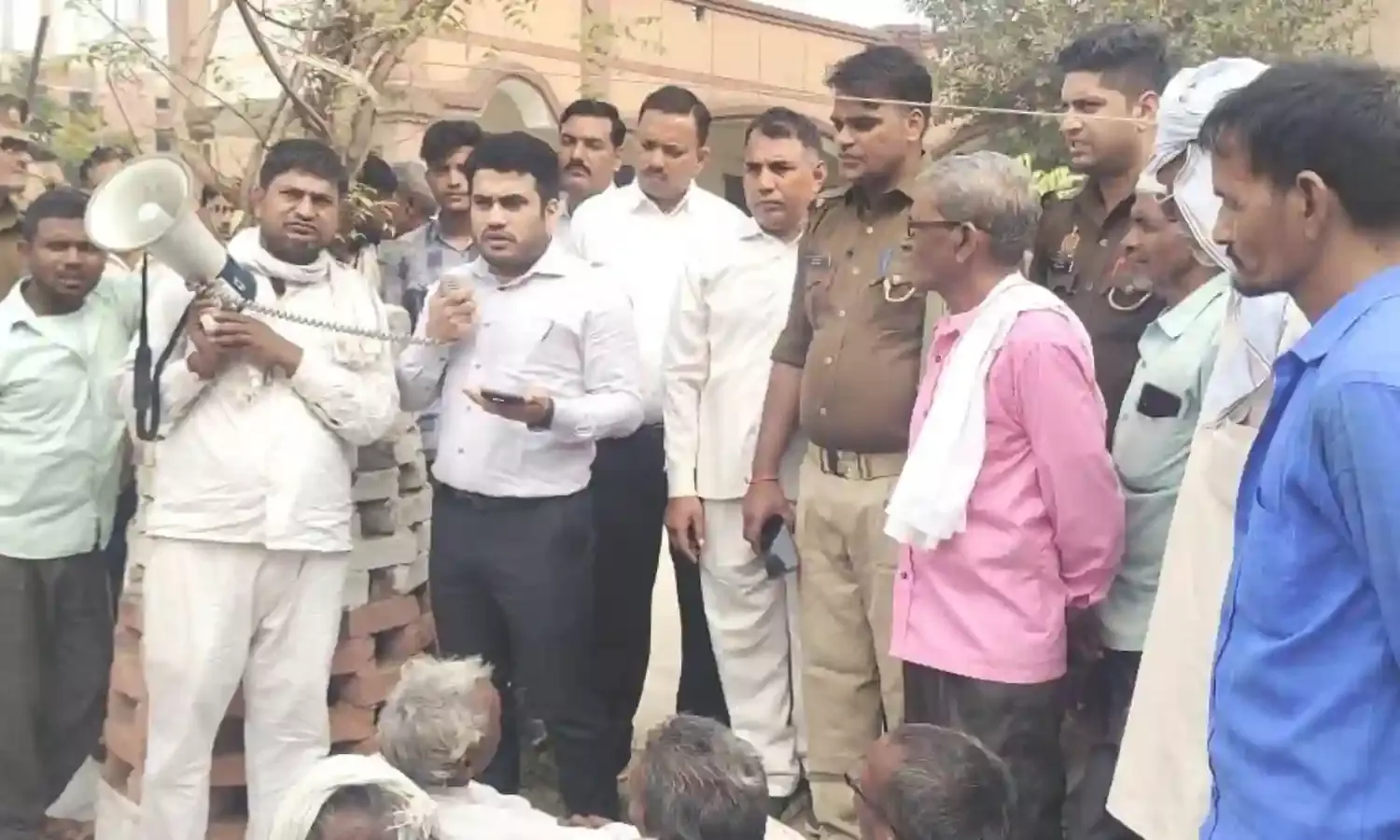 जाति प्रमाण पत्र लेकर अहेरिया समाज ने समाप्त किया धरना प्रदर्शन