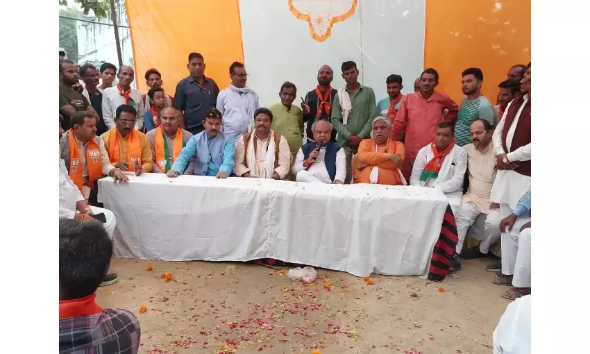 भाजपा शासन में बनीं सड़कें, बेहतर हुईं स्वास्थ्य सुविधाएं: नरेन्द्र सिंह