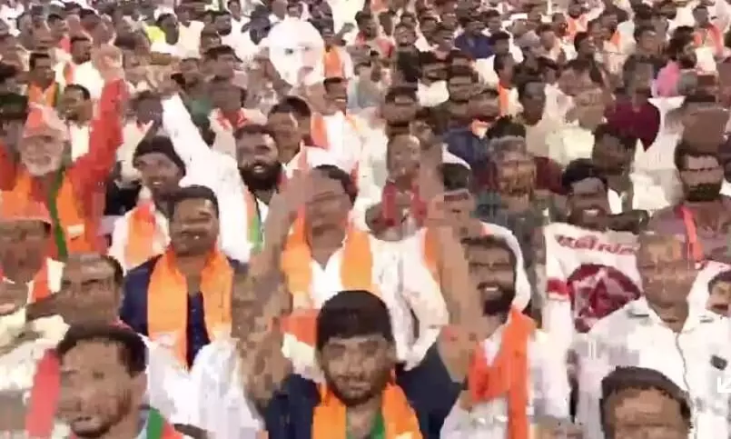 कांग्रेस ने गरीबों और मध्यम वर्ग को लूटने का काम किया: प्रधानमंत्री मोदी