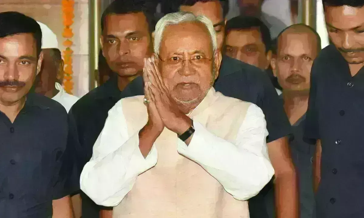 नीतीश कुमार ने महिलाओं पर दिए आपत्तिजनक बयान पर माफी मांगी, कहा - मैं अपनी बात पर खुद शर्मिंदा महसूस कर रहा हूँ नीतीश कुमार ने महिलाओं पर दिए आपत्तिजनक बयान पर माफी मांगी, कहा - मैं अपनी बात पर खुद शर्मिंदा महसूस कर रहा हूँ