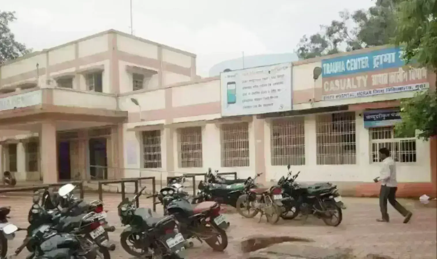 जिला अस्पताल की स्वास्थ्य सेवाएं ठप्प