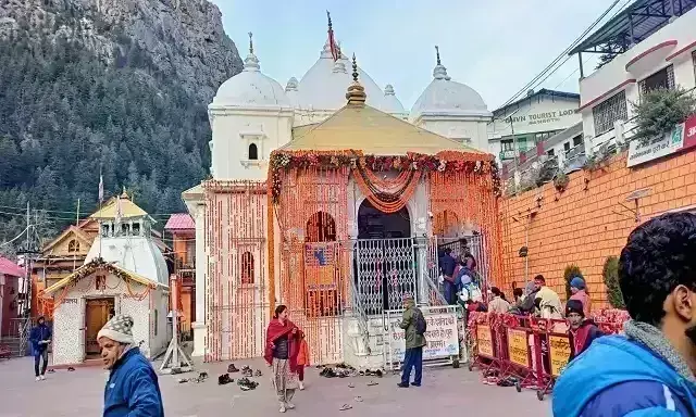 Gangotri Dham Kapat