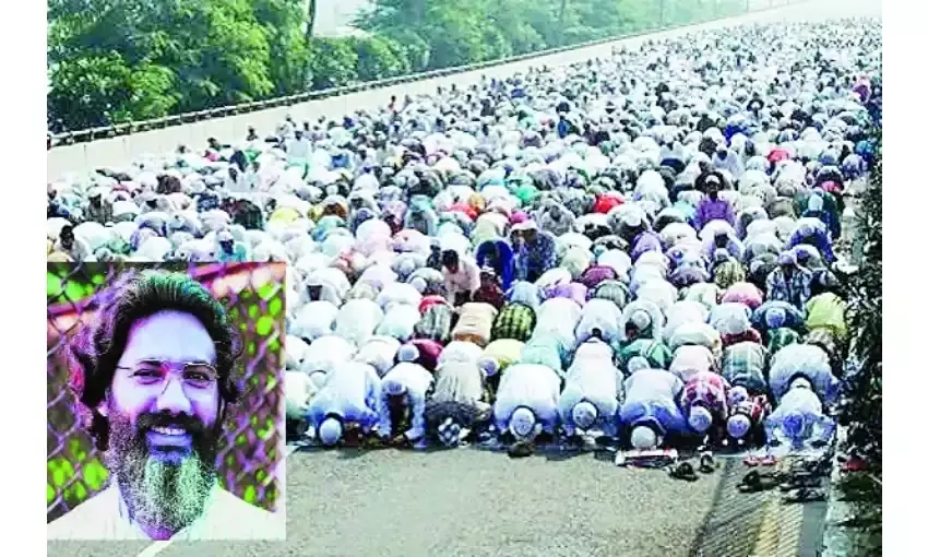 आत्ममुग्धता व अविचारी हठधर्मिता