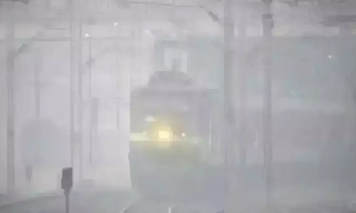 तापमान गिरने से बढ़ी पटरियों के बीच की दूरी, रात्रि गश्त बढ़ाई