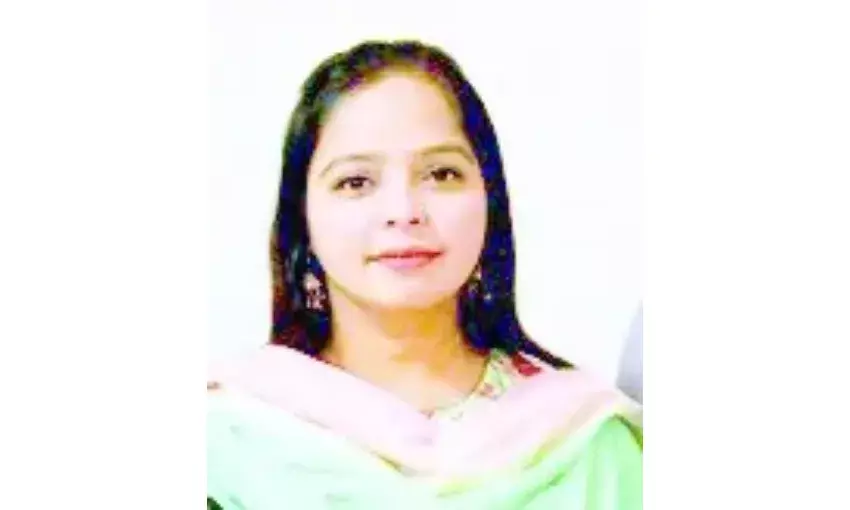 लोक आस्था और लोकभाषा  को सहेजती छठ पूजा