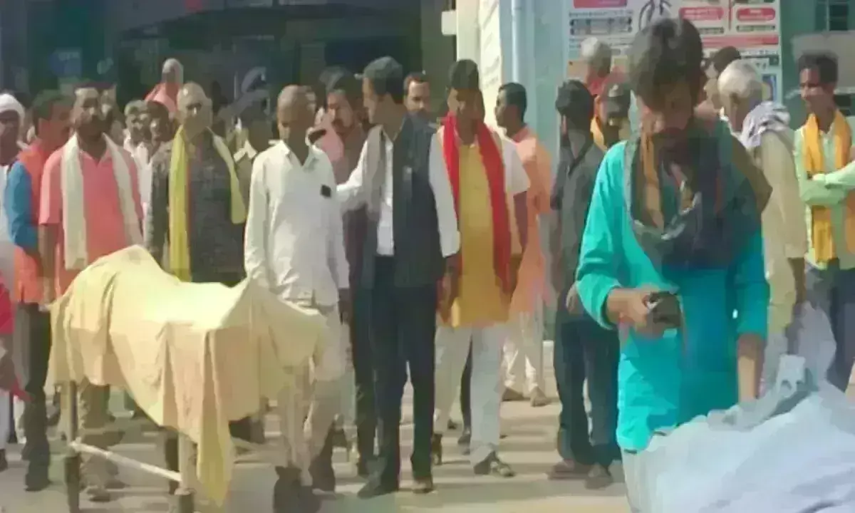 लखीसराय में सनकी युवक ने 6 लोगों को गोली मारी, 3 की मौत लखीसराय में सनकी युवक ने 6 लोगों को गोली मारी, 3 की मौत