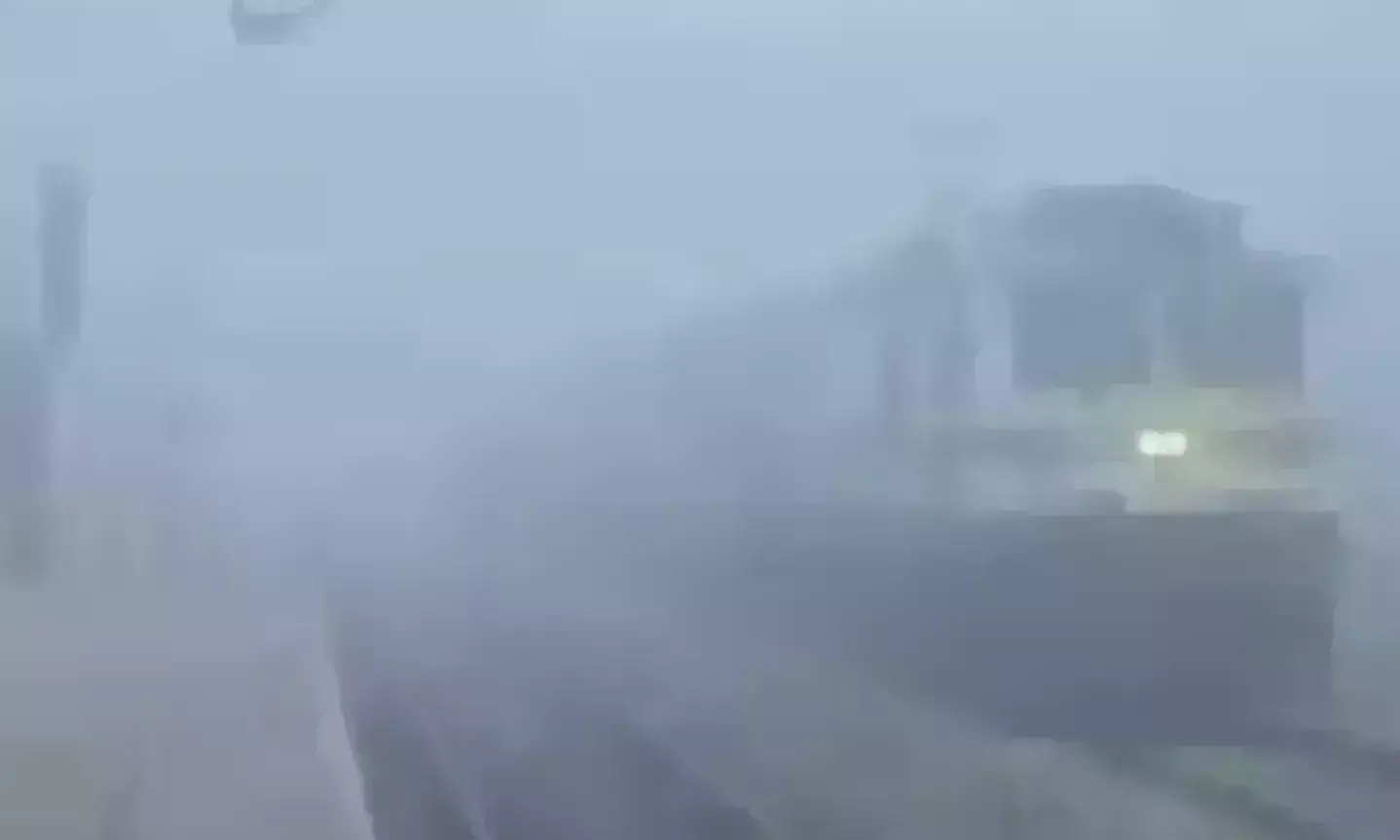 वेटिंग खत्म नहीं हुई, दिसंबर से और अधिक बढ़ेगी दिक्कत, कोहरे के चलते बंद हो जाएंगी कई ट्रेनें