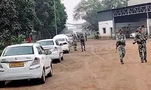 शराब कारखाने में इनकम टैक्स की छापेमारी