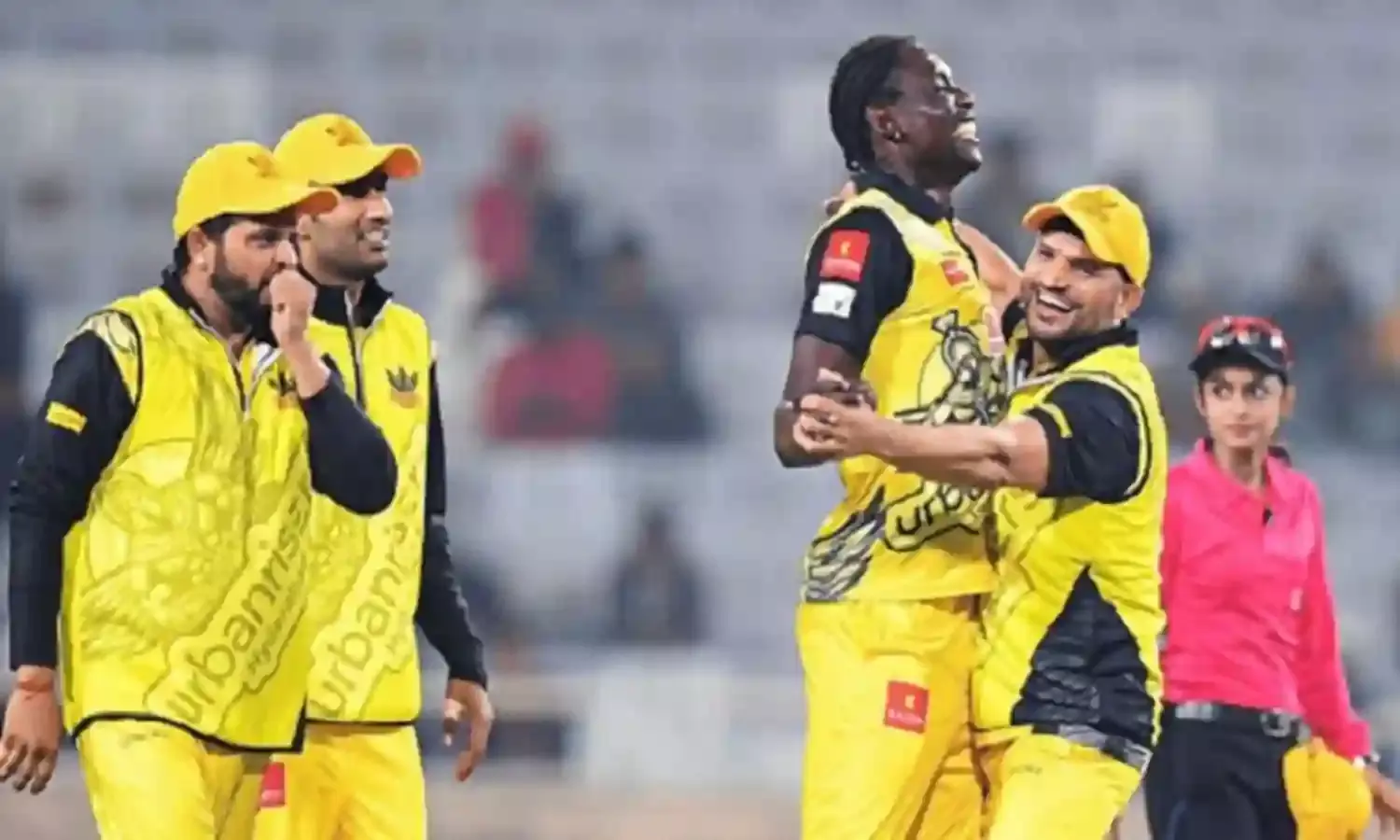 अर्बनराईजर्स हैदराबाद ने सदर्न  सुपरस्टार्स को 13 रन से हराया