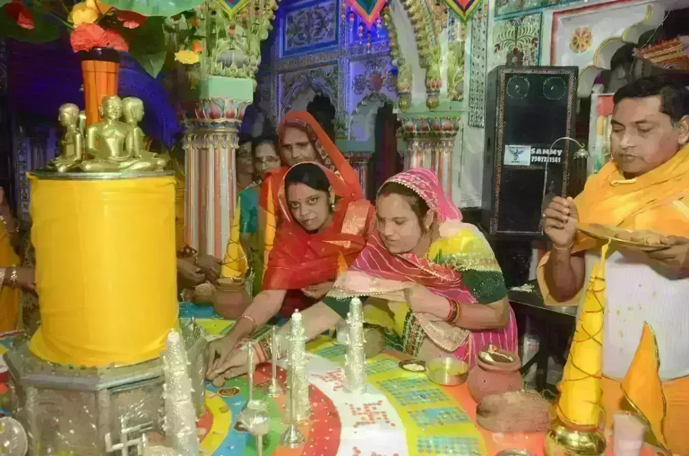 लायंस क्लब ने राजस्थानी थीम पर मनाया दीपावली समारोह