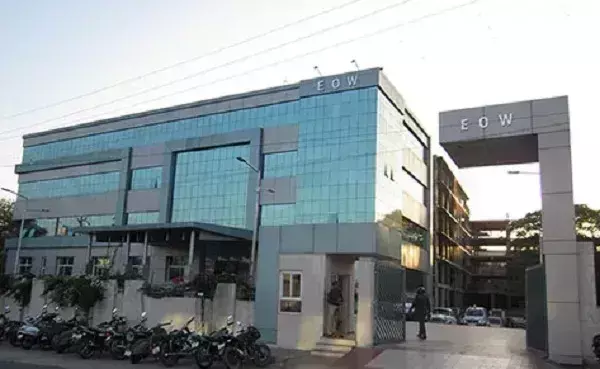 रतलाम नगर निगम अकाउंट ऑफिसर विकास सोलंकी के ठिकानों पर ईओडब्ल्यू  की रेड, आय से अधिक संपत्ति का मामला