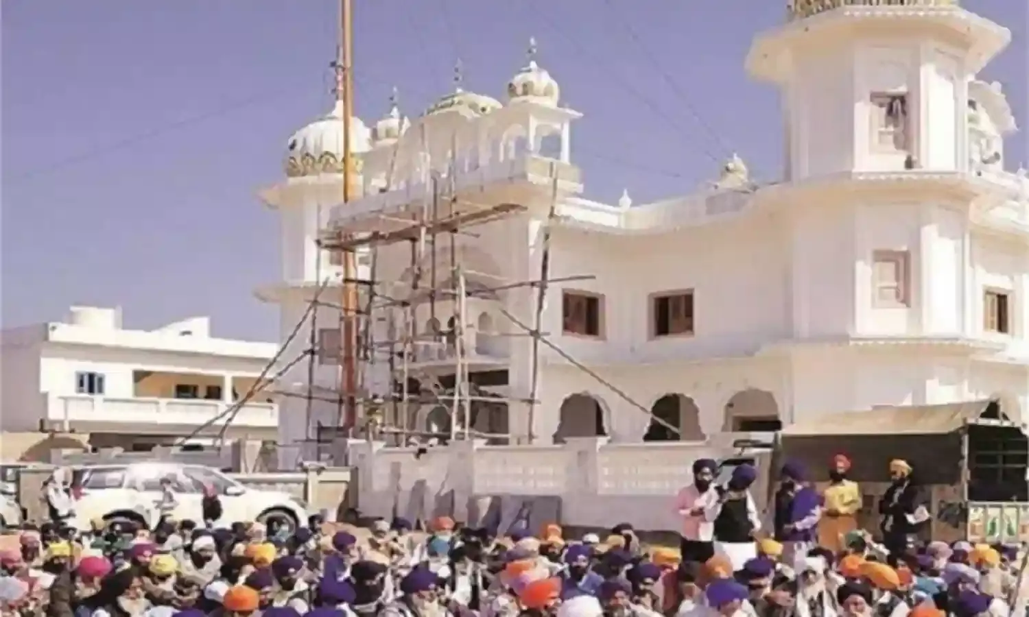 गुरु नानक देव की जयंती पर सिख तीर्थयात्रियों के लिए पाकिस्तान ने जारी किए 3000 वीजा