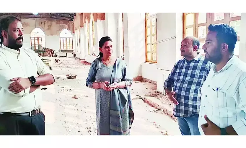 प्रेस बिल्डिंग के ऊपरी तल का काम पूरा, अब लगेगी टाइल्स प्रेस बिल्डिंग के ऊपरी तल का काम पूरा, अब लगेगी टाइल्स