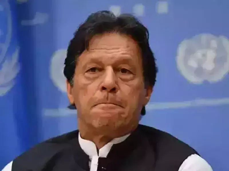 पाकिस्तान के कार्यवाहक गृहमंत्री ने कहा, पूर्व प्रधानमंत्री इमरान खान हैं कोर्ट के दुलारे, जेल में मिल रही शाही सुविधाएं