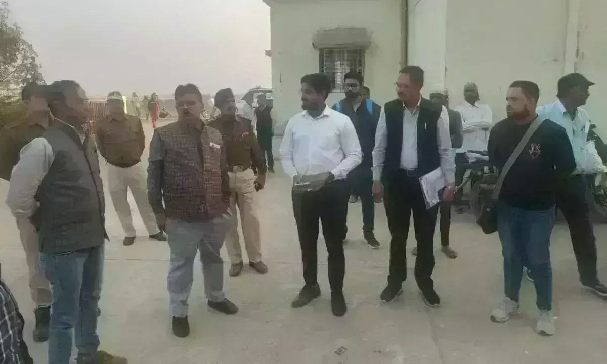 निर्धारित शुल्क से अधिक वसूलने पर अग्रवाल ट्रेडर्स पर हुई प्राथमिकी