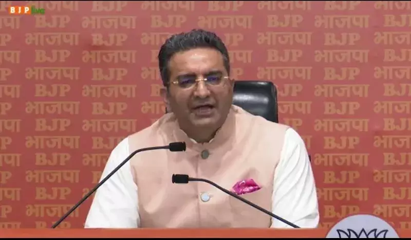 दिल्ली जल बोर्ड घोटाले पर भाजपा हमलावर, कहा- भ्रष्टाचार में पीएचडी होल्डर हैं केजरीवाल