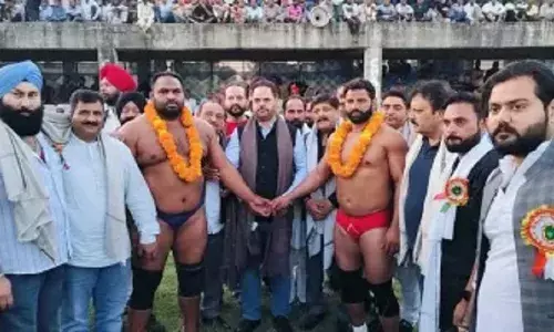 युद्धवीर पहलवान ने ताचड़वां वार्षिक दंगल में जीता बुलेट मोटरसाइकिल