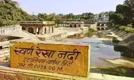 1100 करोड़ में बनने वाली एलिवेटेड रोड लेने लगी आकार, स्वर्ण रेखा में खड़े होने लगे पिलर