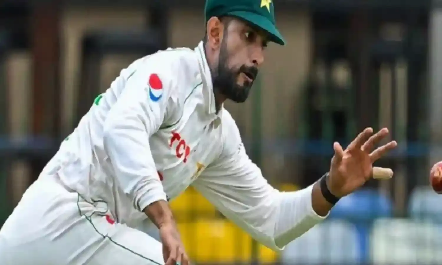 पीसीबी ने केंद्रीय अनुबंध सूची में टेस्ट कप्तान शान मसूद की श्रेणी को डी से बी में किया अपग्रेड