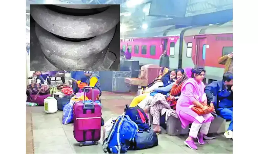 बड़ा हादसा टला: इंदौर-बरेली सुपरफास्ट एक्सप्रेस की टूटी स्प्रिंग