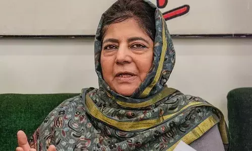 पाकिस्तान परस्तों के साथ महबूबा का प्रेम तो देखो