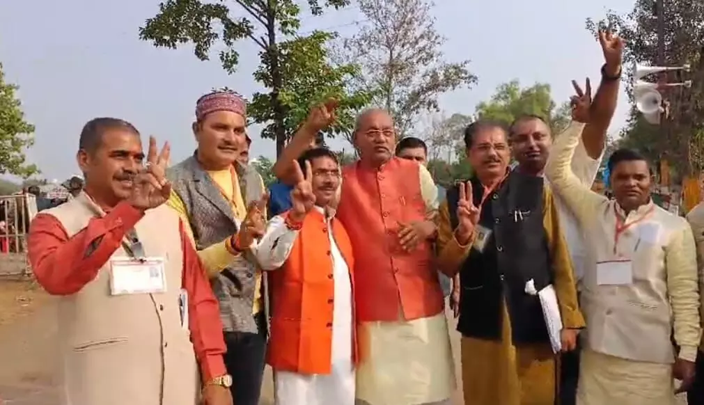 विधानसभा अध्यक्ष देवतालाब से भाजपा प्रत्याशी गिरीश गौतम  25000 वोटो से चुनाव जीते