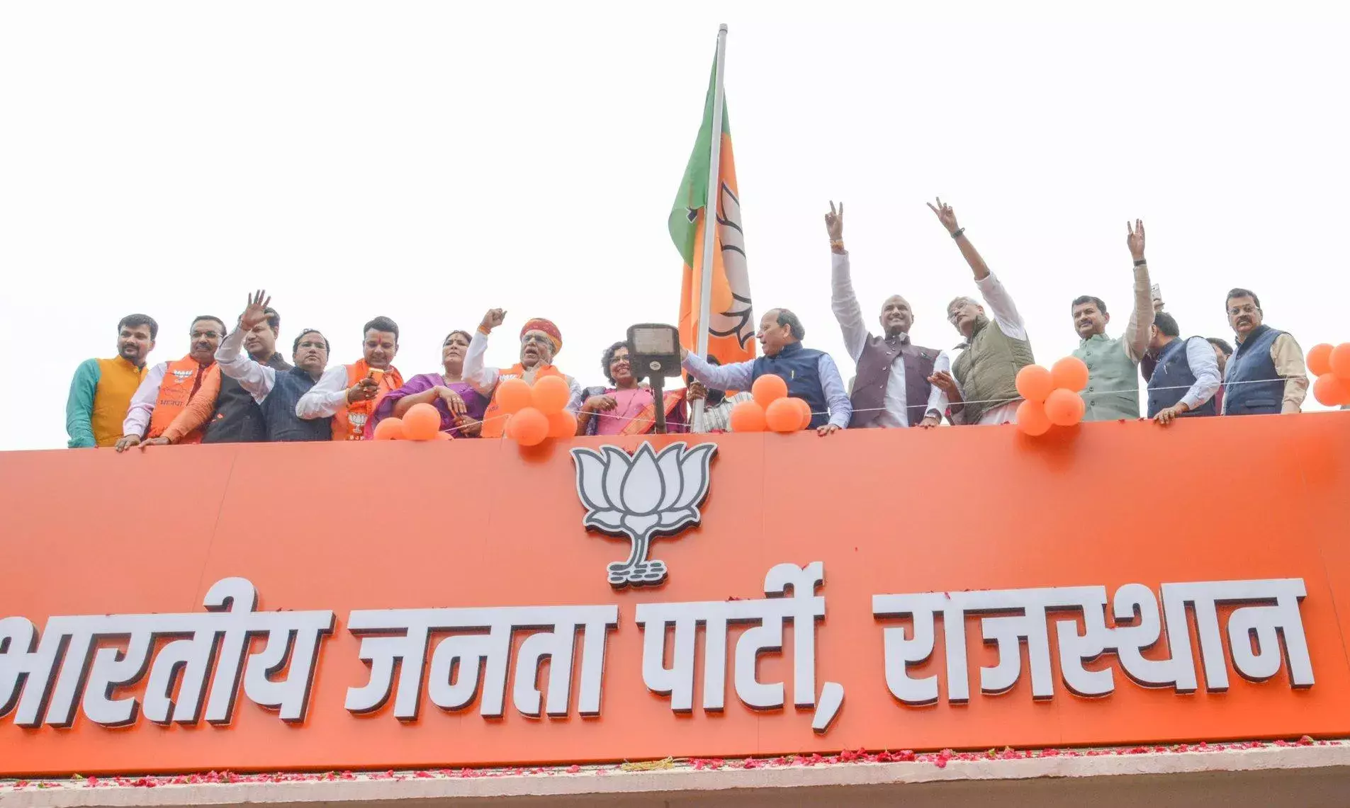 राजस्थान में जनता ने कायम रखा रिवाज, भाजपा बहुमत के पार, देखें सभी 199 सीटों का परिणाम