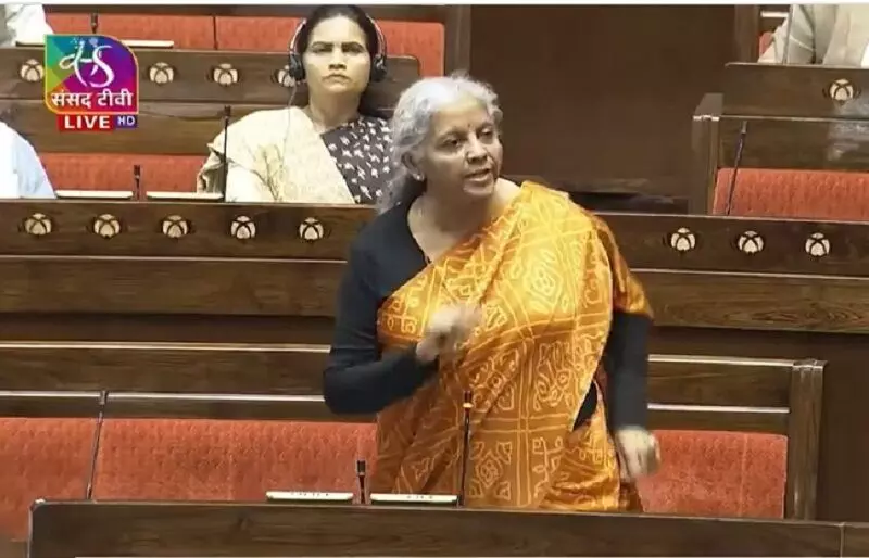 सरकार कर्ज न चुकाने वालों पर सख्त, वसूले 33,801 करोड़ रुपये: सीतारमण सरकार कर्ज न चुकाने वालों पर सख्त, वसूले 33,801 करोड़ रुपये: सीतारमण