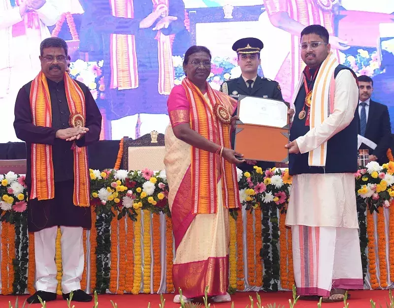 भारतीय संस्कृति की पहचान और वाहक रही है संस्कृत : राष्ट्रपति