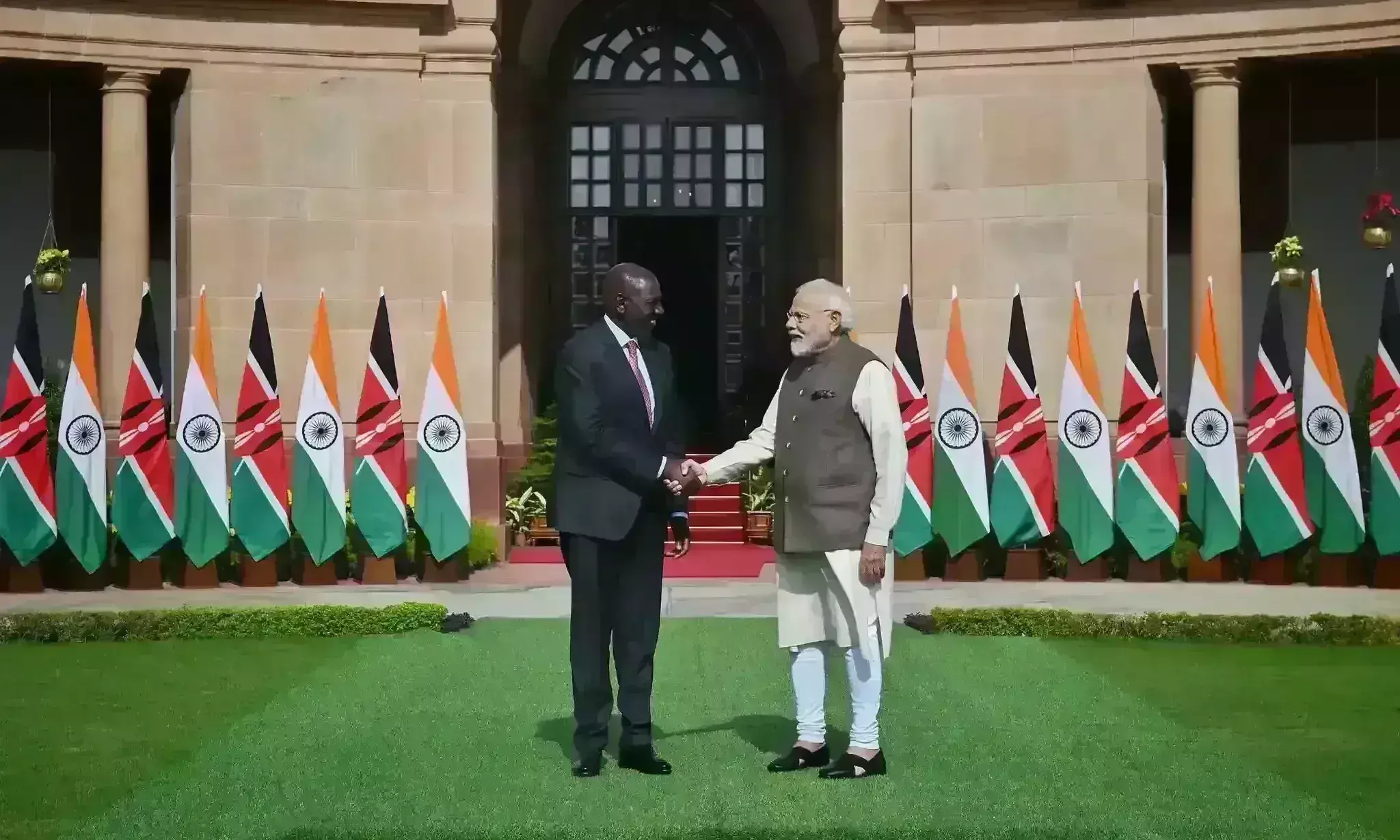 भारत-केन्या में कृषि क्षेत्र में करेगा निवेश, दोनी देशों के बीच हुए पांच महत्वपूर्ण समझौते भारत-केन्या में कृषि क्षेत्र में करेगा निवेश, दोनी देशों के बीच हुए पांच महत्वपूर्ण समझौते