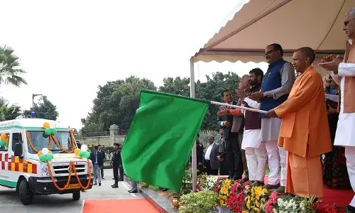 जाति के नाम पर विलाप करने वाले लोग समाज और देश को कमजोर करते हैं : योगी