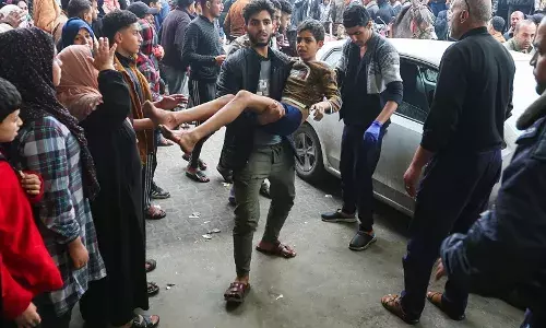 इजराइल के सुरक्षा बलों ने गाजा पट्टी को नभ से थल तक घेरा, खान यूनिस में घमासान इजराइल के सुरक्षा बलों ने गाजा पट्टी को नभ से थल तक घेरा, खान यूनिस में घमासान