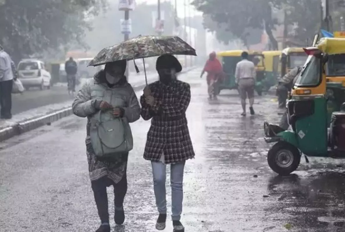 रायपुर : बारिश ने प्रदेश में बढ़ाई ठंड, मौसम विभाग ने जारी की चेतावनी