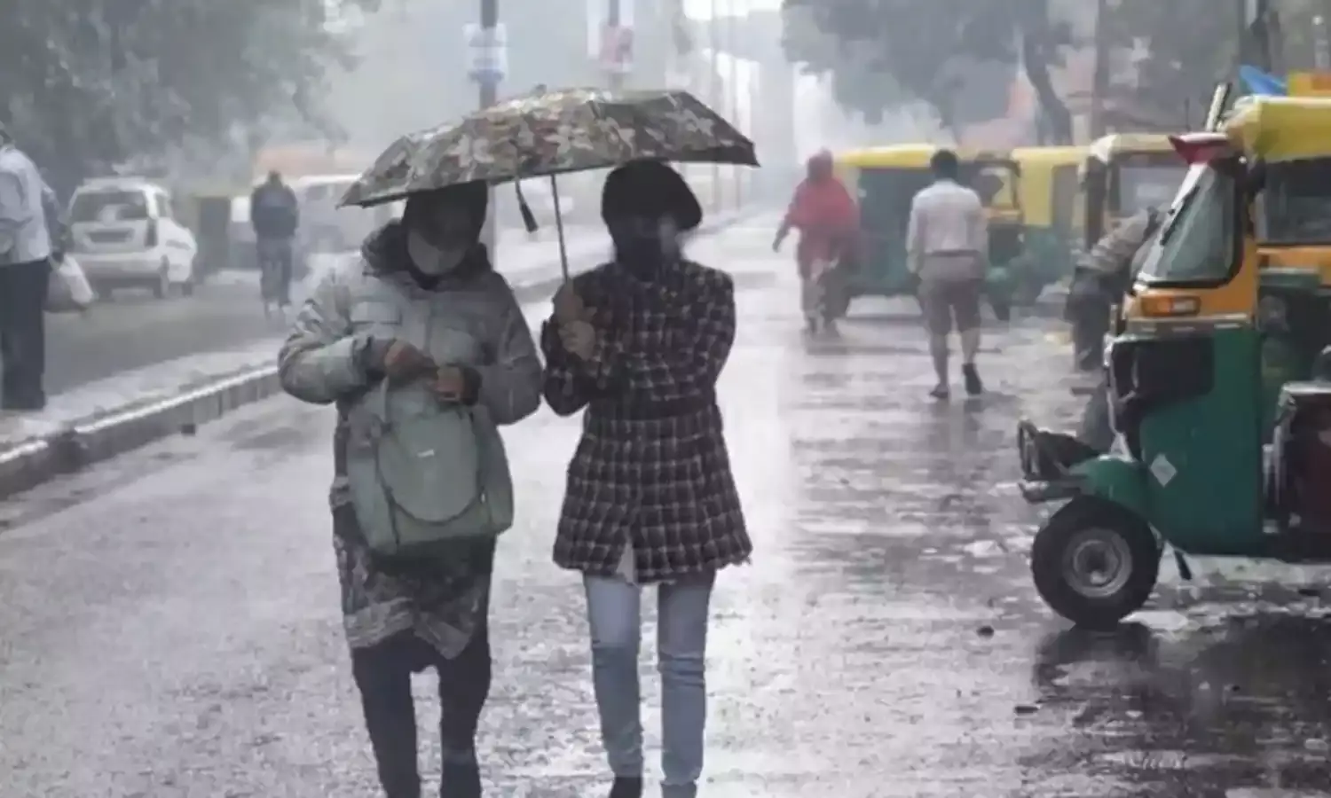 रायपुर : बारिश ने प्रदेश में बढ़ाई ठंड, मौसम विभाग ने जारी की चेतावनी