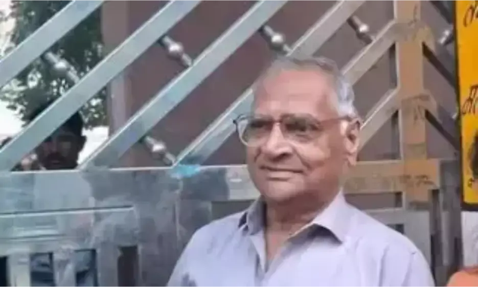 शेजवलकर ने लोकसभा में रखी अयोध्या के लिए प्रतिदिन ट्रेन चलाने की मांग शेजवलकर ने लोकसभा में रखी अयोध्या के लिए प्रतिदिन ट्रेन चलाने की मांग