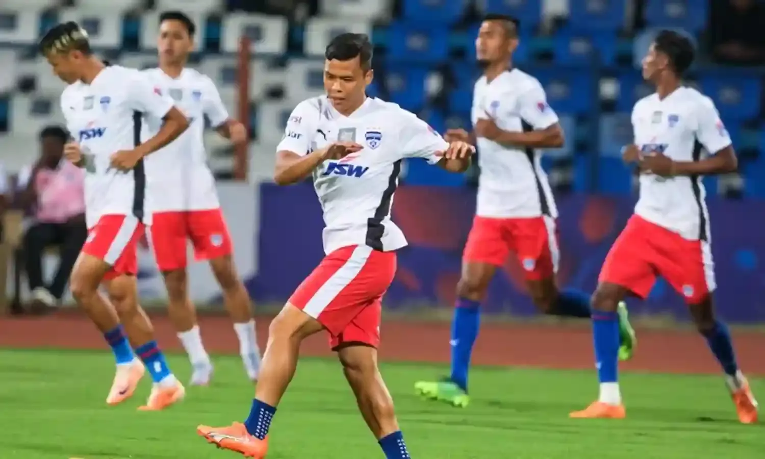 बेंगलुरू एफसी के खिलाफ हेड कोच के झटके से उबरने की कोशिश करेगी मुम्बई सिटी एफसी