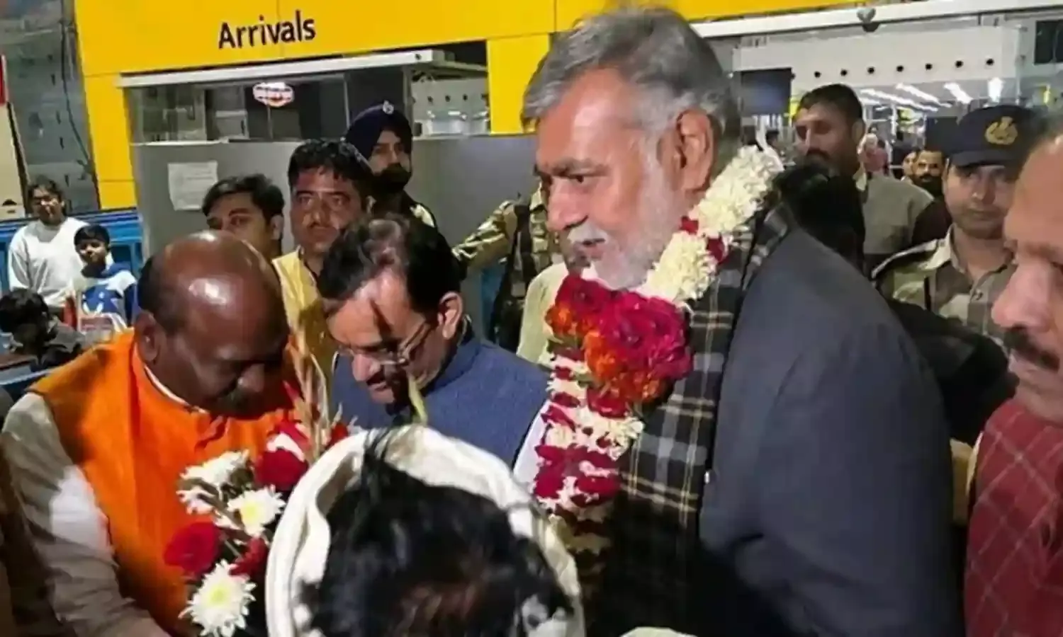 मप्र में मुख्यमंत्री को लेकर हलचल हुई तेज, प्रह्लाद पटेल और विजयवर्गीय पहुंचे भोपाल