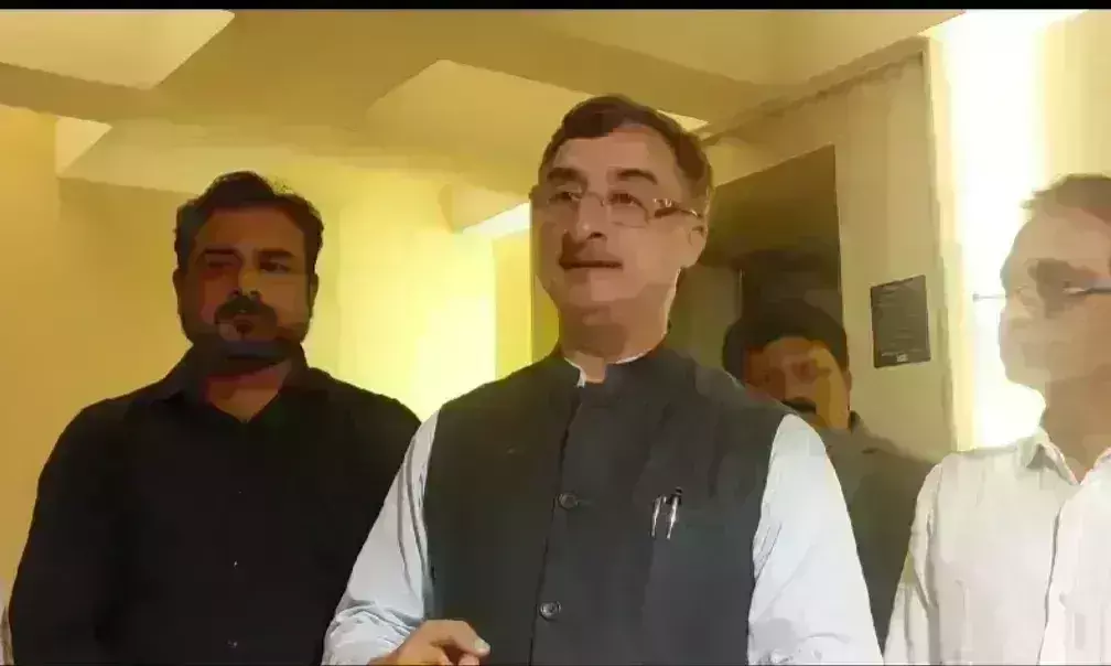 विधानसभा चुनाव में हार के बाद कांग्रेस EVM से असंतुष्ट, खटखटाएगी कोर्ट का दरवाजा