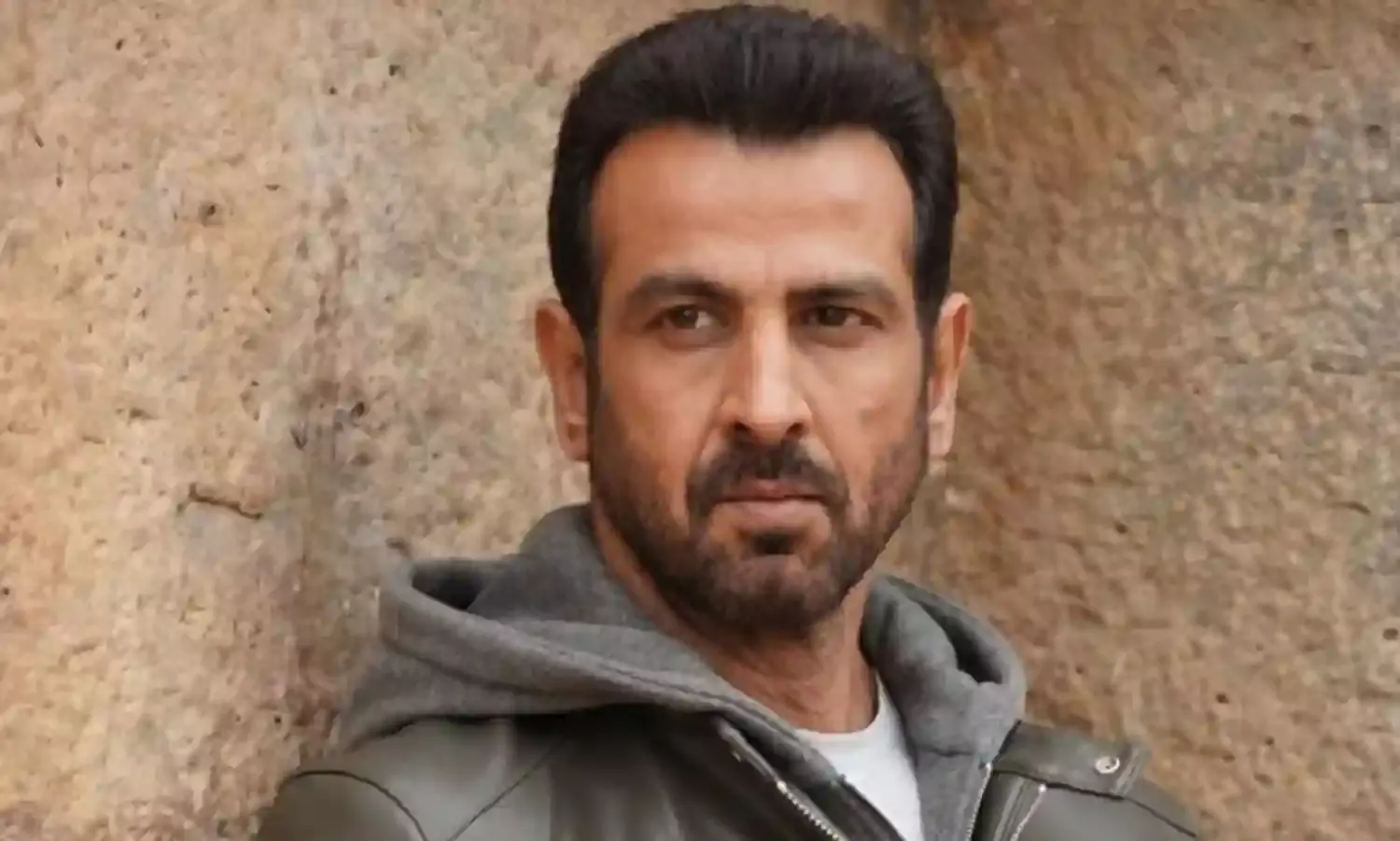 एक्टर रोनित रॉय ने कर्मचारियों को भुगतान करने के लिए कारें और महंगे घरेलू सामान बेचे