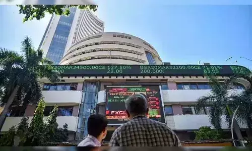 घरेलू शेयर बाजार में शुरुआती तेजी के बाद बढ़ा दबाव, सेंसेक्स-निफ्टी ने बनाया ओपनिंग का नया रिकॉर्ड