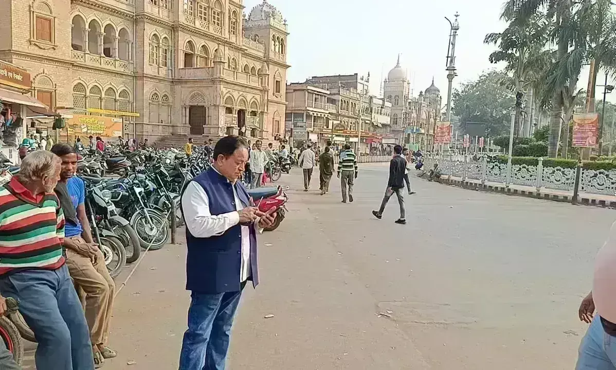 हॉकर्स जोन में ही करना होगा व्यापार, मदाखलत ने फुटपाथियों को खदेड़ा