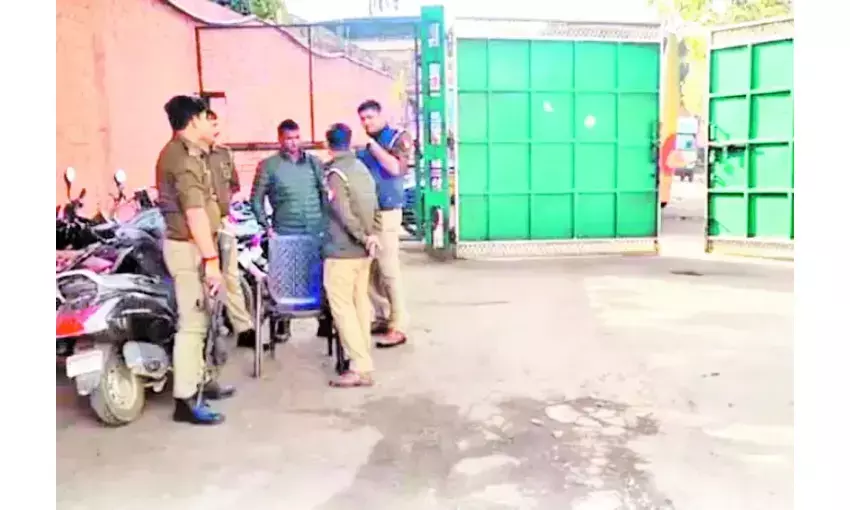 सलोनी ऑयल ग्रुप के 45 ठिकानों पर जीएसटी टीम का छापा