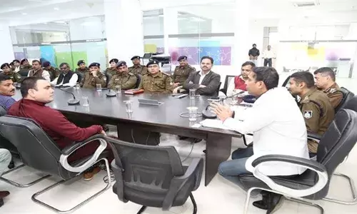 भोपालः ध्वनि विस्तारक यंत्रों के इस्तेमाल को लेकर कलेक्टर ने ली धर्मगुरुओं की बैठक